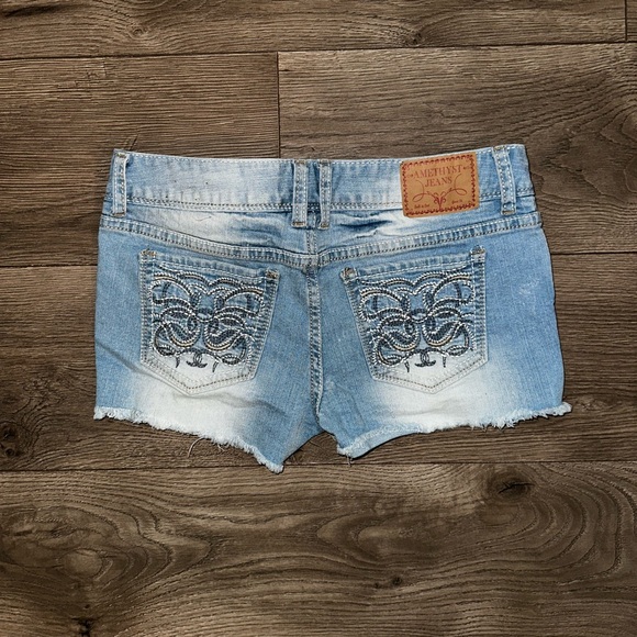 Amethyst Jeans Light Blue Jean Shorts with Embellished Pockets - Picture 1 of 3